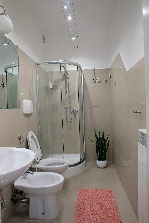 Savoia & Cavour _ Premium Signature _ Hotell Bari Exteriör bild