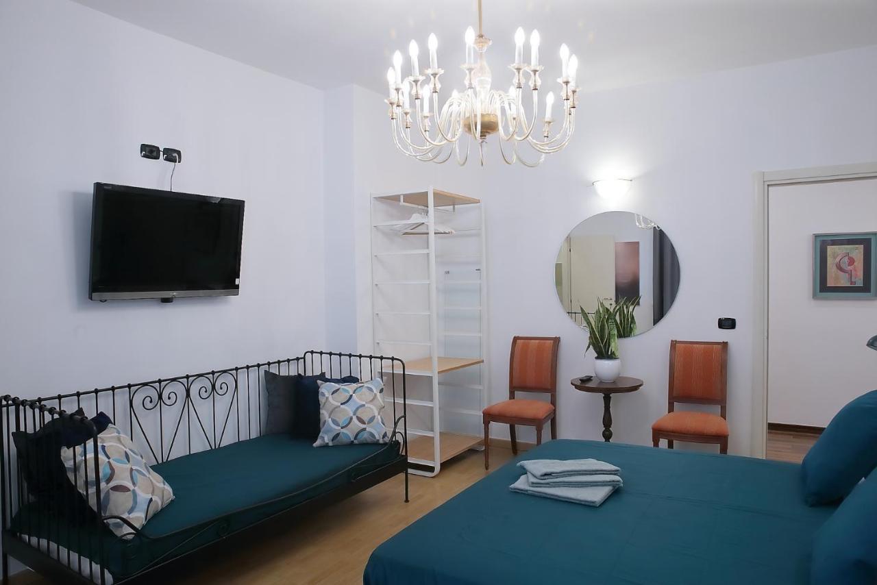 Savoia & Cavour _ Premium Signature _ Hotell Bari Exteriör bild