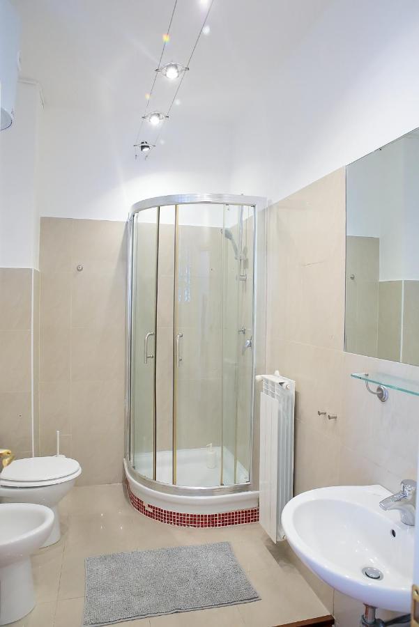Savoia & Cavour _ Premium Signature _ Hotell Bari Exteriör bild