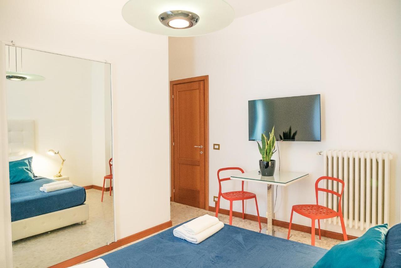 Savoia & Cavour _ Premium Signature _ Hotell Bari Exteriör bild